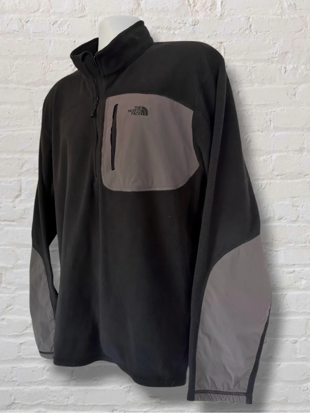 The North Face Men’s XXL Polartec Fleece Quarter Zip Pullover Black Gray